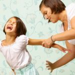 چگونه به کودک خود پاداش دهیم؟