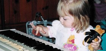 کودکانی که “پیانو” می‌نوازند